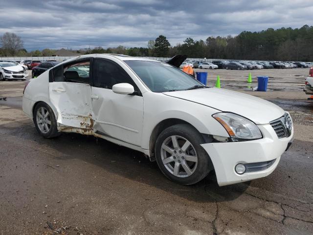 1N4BA41E35C826862 - 2005 NISSAN MAXIMA SE WHITE photo 4