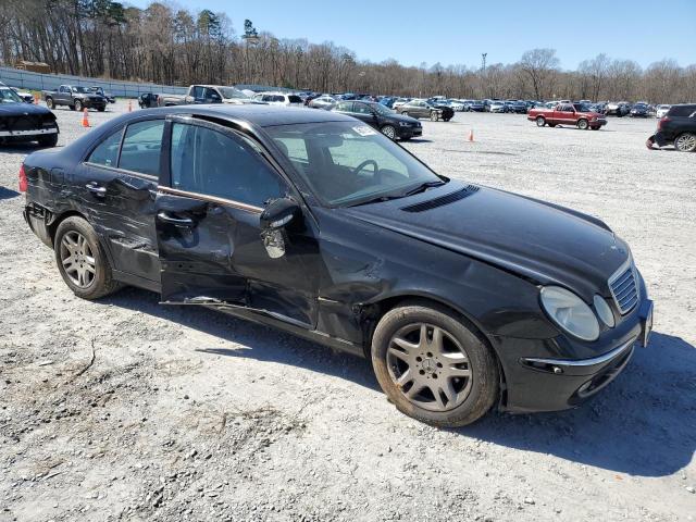 WDBUF65J13A138647 - 2003 MERCEDES-BENZ E 320 BLACK photo 4