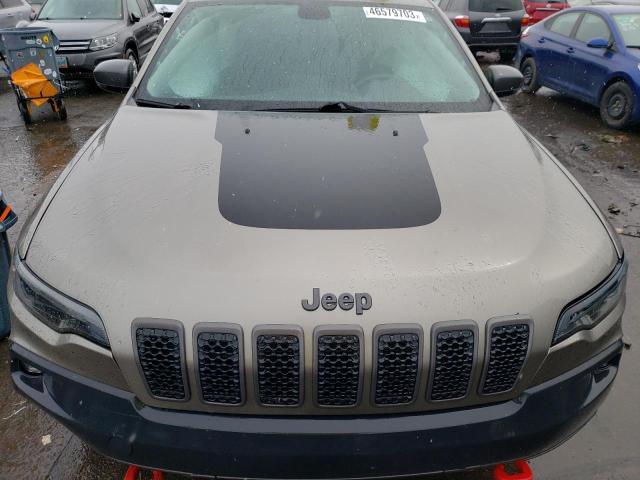 1C4PJMBX9KD118850 - 2019 JEEP CHEROKEE TRAILHAWK SILVER photo 11