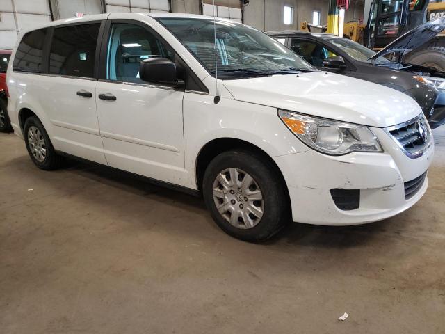 2C4RVAAG4CR217586 - 2012 VOLKSWAGEN ROUTAN S WHITE photo 4