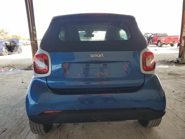 WMEFK5DA4HK115996 - 2017 SMART FORTWO BLUE photo 6