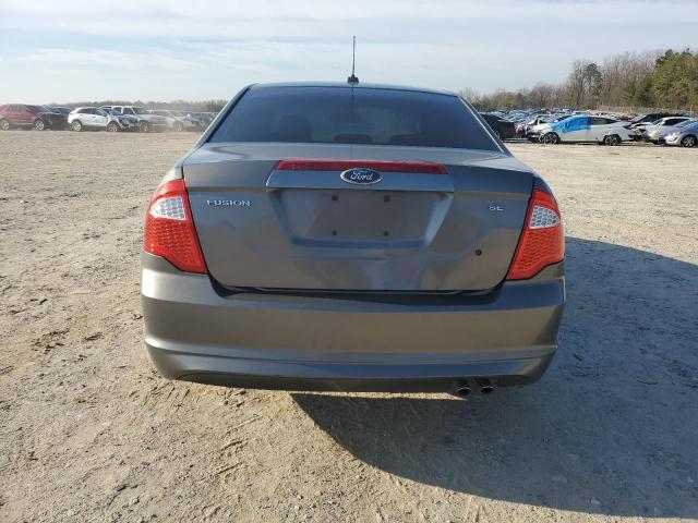 3FAHP0HA1AR408073 - 2010 FORD FUSION SE GRAY photo 6