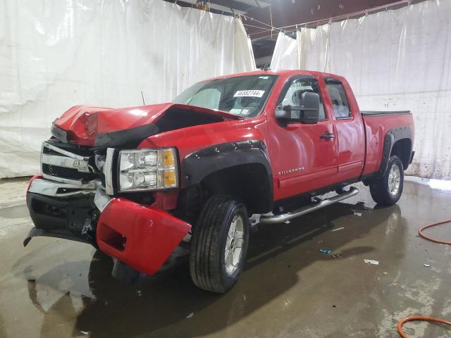 1GCRKSE37BZ461680 - 2011 CHEVROLET SILVERADO K1500 LT RED photo 1