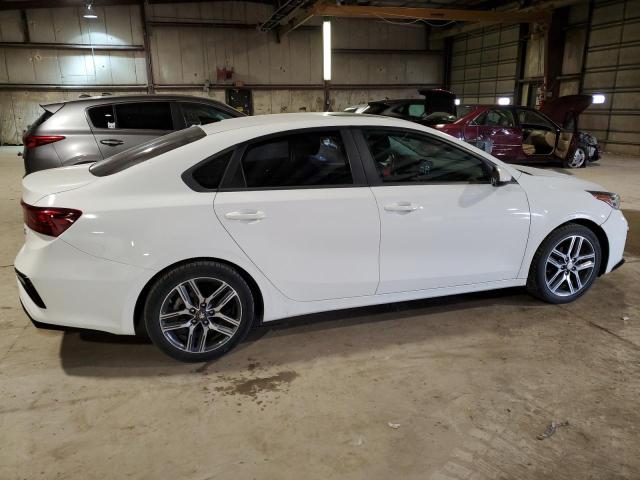 3KPF34AD7KE006138 - 2019 KIA FORTE GT LINE WHITE photo 3