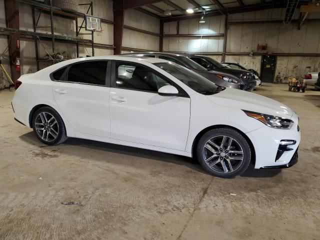 3KPF34AD7KE006138 - 2019 KIA FORTE GT LINE WHITE photo 4