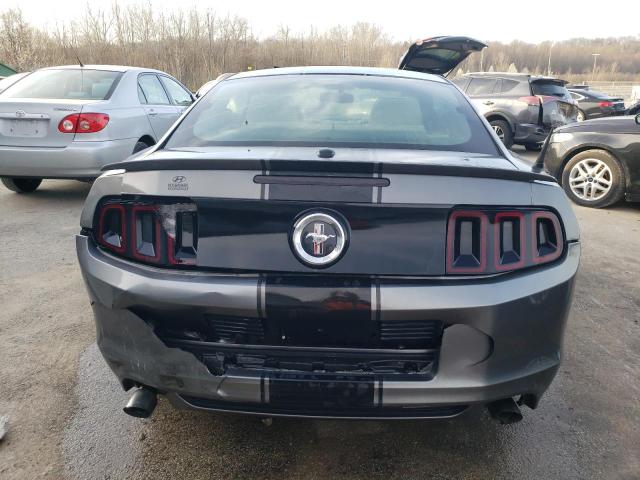 1ZVBP8AM4D5204343 - 2013 FORD MUSTANG GRAY photo 6