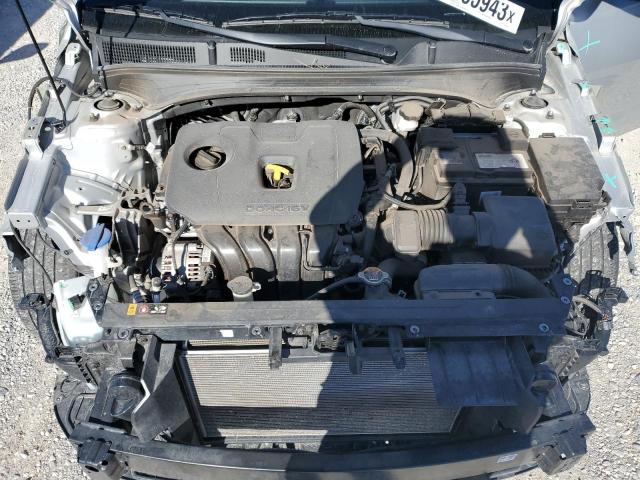 3KPF34AD7KE023084 - 2019 KIA FORTE GT LINE SILVER photo 11