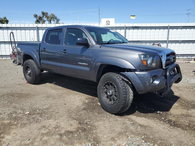 5TELU4EN3AZ686419 - 2010 TOYOTA TACOMA DOUBLE CAB GRAY photo 4