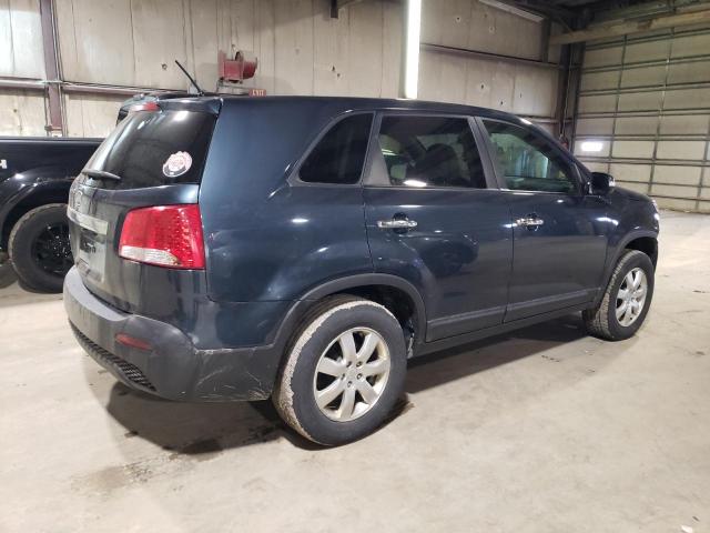 5XYKT3A14BG047585 - 2011 KIA SORENTO BASE BLUE photo 3