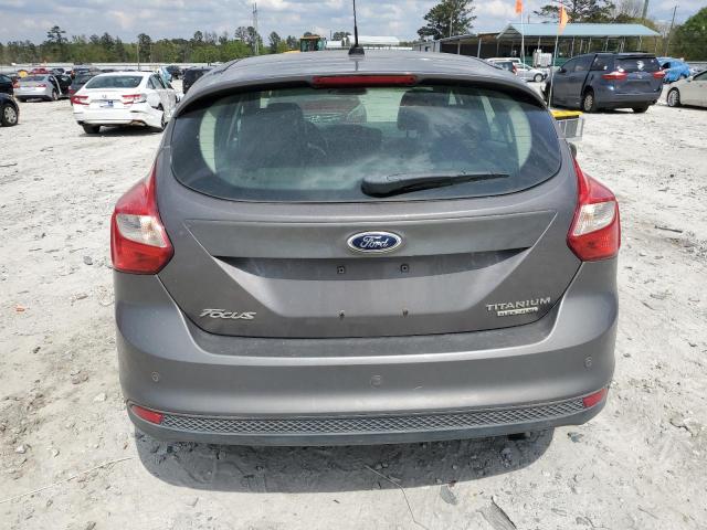 1FAHP3N23CL443102 - 2012 FORD FOCUS TITANIUM GRAY photo 6