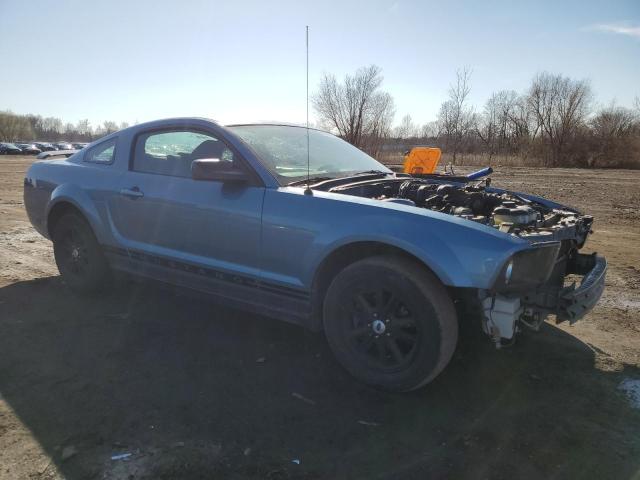 1ZVFT80N375204541 - 2007 FORD MUSTANG BLUE photo 4