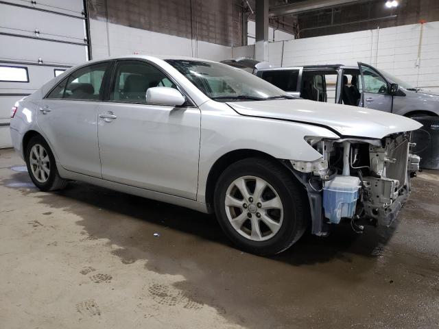 4T4BF3EK8BR128549 - 2011 TOYOTA CAMRY BASE SILVER photo 4