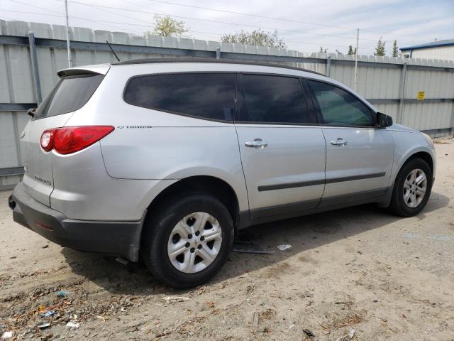 1GNLREEDXAJ258864 - 2010 CHEVROLET TRAVERSE LS SILVER photo 3