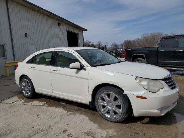 1C3CC5FV2AN161219 - 2010 CHRYSLER SEBRING LIMITED WHITE photo 4