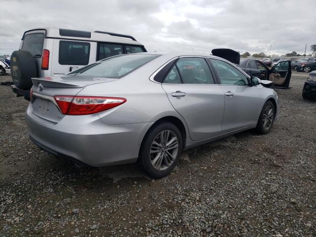 4T1BF1FK3HU298582 - 2017 TOYOTA CAMRY LE SILVER photo 3