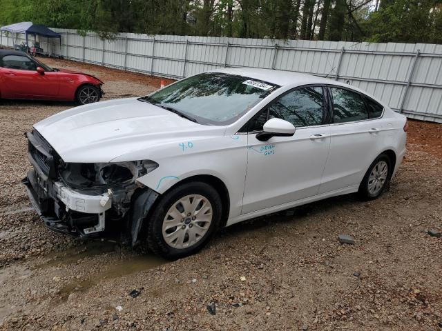 3FA6P0G74KR285660 - 2019 FORD FUSION S WHITE photo 1