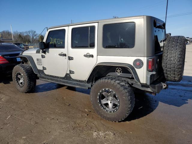 1J4GA39117L188765 - 2007 JEEP WRANGLER X SILVER photo 2