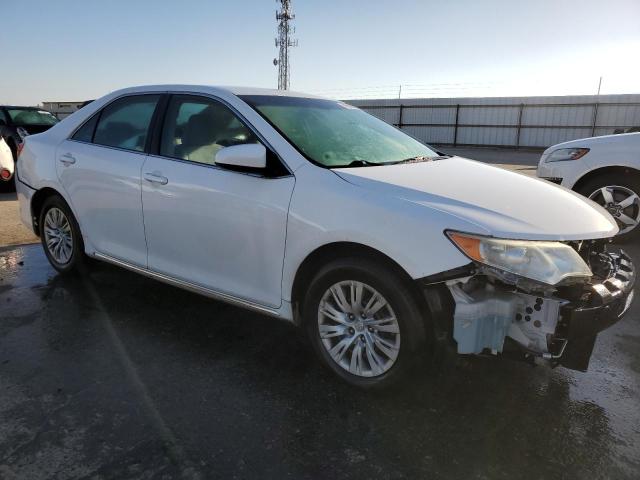 4T1BF1FK6DU652203 - 2013 TOYOTA CAMRY L WHITE photo 4