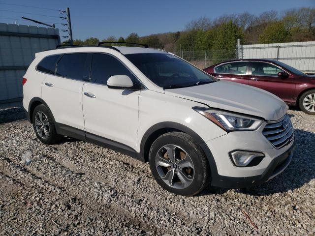 KM8SMDHF3GU152320 - 2016 HYUNDAI SANTA FE SE WHITE photo 4