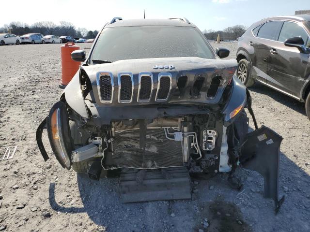 1C4PJLLB9JD583818 - 2018 JEEP CHEROKEE LATITUDE PLUS SILVER photo 5