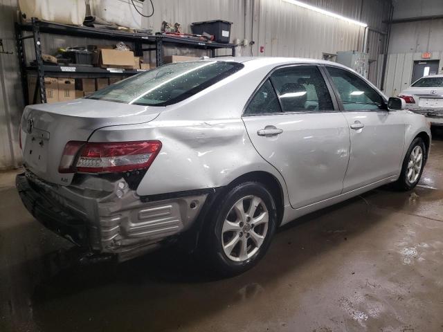 4T4BF3EK6BR139081 - 2011 TOYOTA CAMRY BASE SILVER photo 3