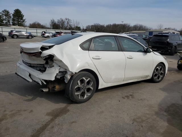 3KPF24AD0KE031174 - 2019 KIA FORTE FE WHITE photo 3