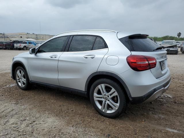 WDCTG4EB0KU014044 - 2019 MERCEDES-BENZ GLA 250 SILVER photo 2