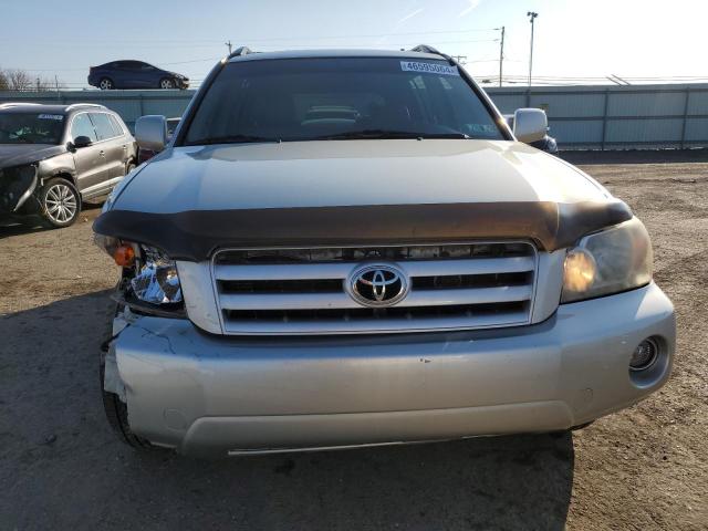 JTEEP21A040057904 - 2004 TOYOTA HIGHLANDER GOLD photo 5