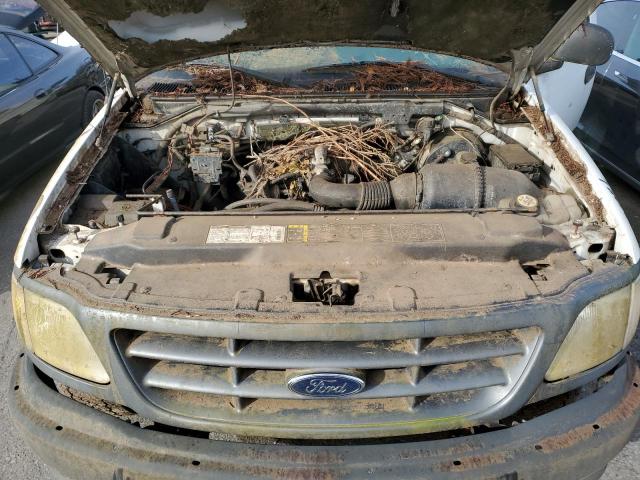 1FTZF17281NB32821 - 2001 FORD F150 WHITE photo 11