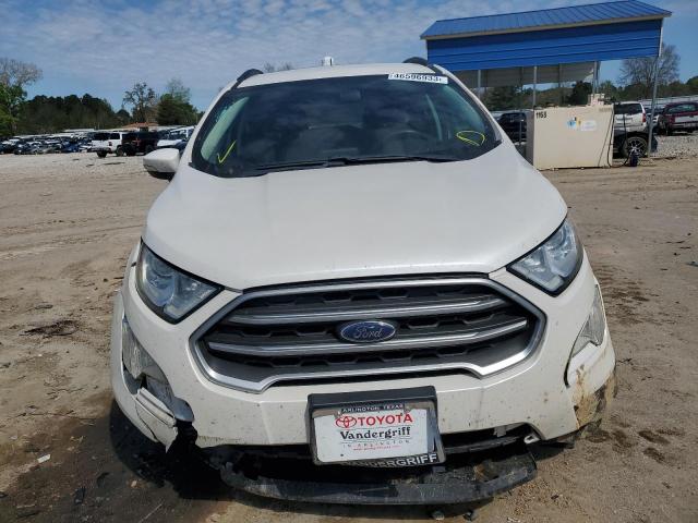 MAJ3P1TE8JC190397 - 2018 FORD ECOSPORT SE WHITE photo 5