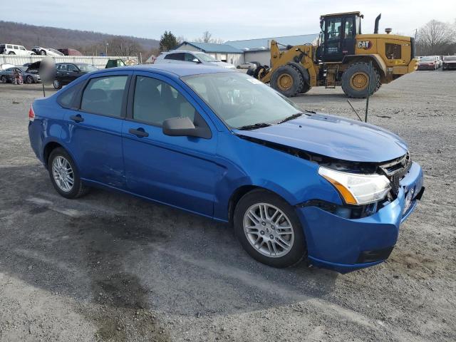 1FAHP3FN7AW118862 - 2010 FORD FOCUS SE BLUE photo 4