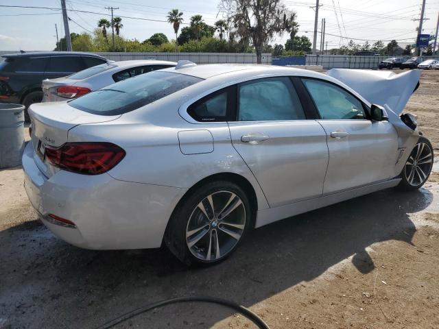 WBA4J3C02LBL11933 - 2020 BMW 430XI GRAN COUPE WHITE photo 3