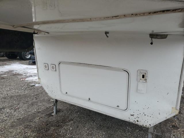 5SFBG3622AE212110 - 2010 HEARTLAND BIGHORN Белый фото 8