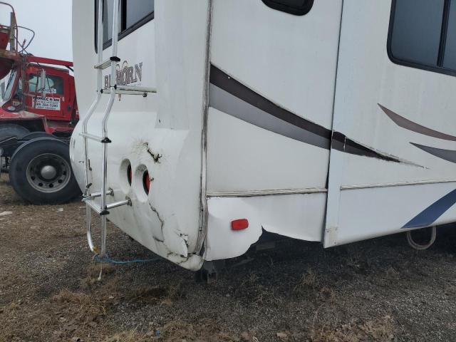 5SFBG3622AE212110 - 2010 HEARTLAND BIGHORN Белый фото 9