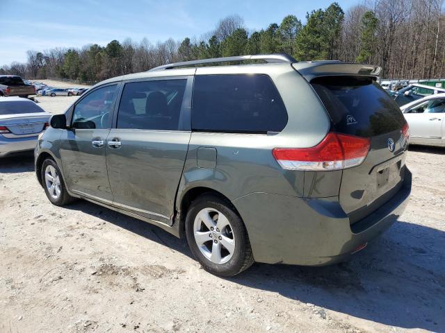 5TDKK3DC7CS229768 - 2012 TOYOTA SIENNA LE GRAY photo 2