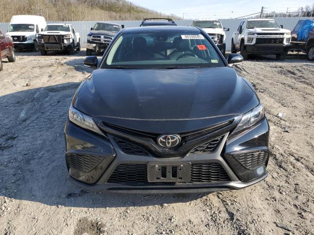 4T1G11BK9RU114354 - 2024 TOYOTA CAMRY SE NIGHT SHADE BLACK photo 5