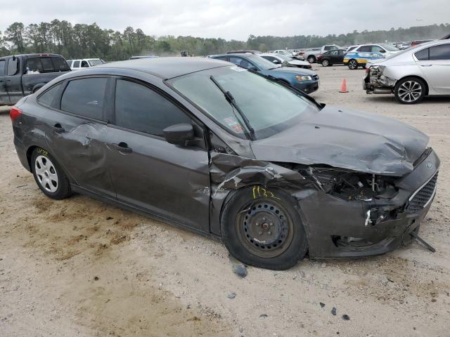 1FADP3E21JL286620 - 2018 FORD FOCUS S GRAY photo 4