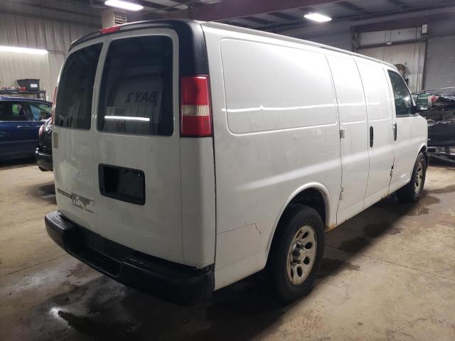 1GCSGAFX8B1118213 - 2011 CHEVROLET EXPRESS G1 WHITE photo 3