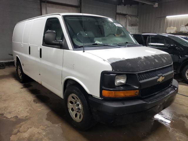 1GCSGAFX8B1118213 - 2011 CHEVROLET EXPRESS G1 WHITE photo 4