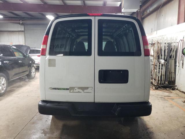 1GCSGAFX8B1118213 - 2011 CHEVROLET EXPRESS G1 WHITE photo 6