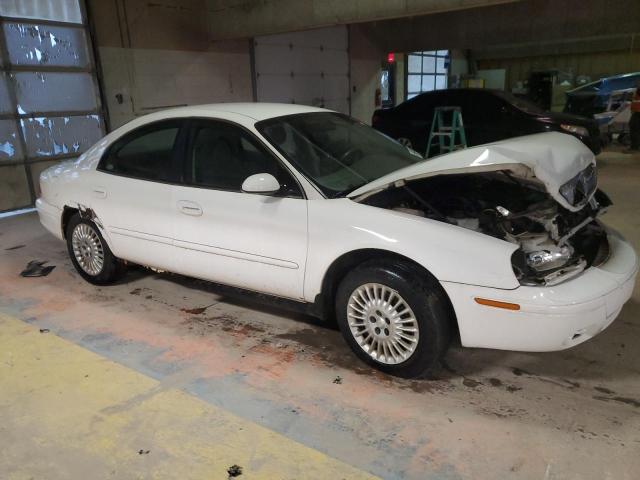 1MEFM50UX4A602756 - 2004 MERCURY SABLE GS WHITE photo 4