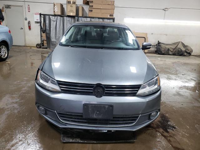 3VWLL7AJ9DM354801 - 2013 VOLKSWAGEN JETTA TDI GRAY photo 5