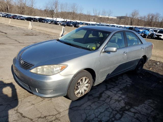 JTDBE30K063062972 - 2006 TOYOTA CAMRY CE LE GRAY photo 1