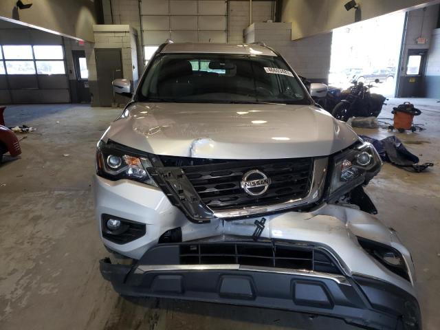 5N1DR2MN6JC629976 - 2018 NISSAN PATHFINDER S ნაცრისფერი ფოტო 5