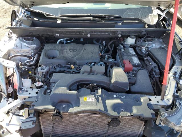 2T3P1RFV7NW286919 - 2022 TOYOTA RAV4 XLE SILVER photo 11