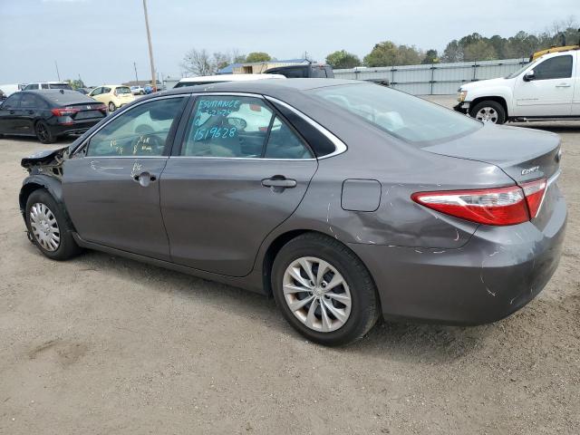 4T4BF1FKXFR499852 - 2015 TOYOTA CAMRY LE GRAY photo 2