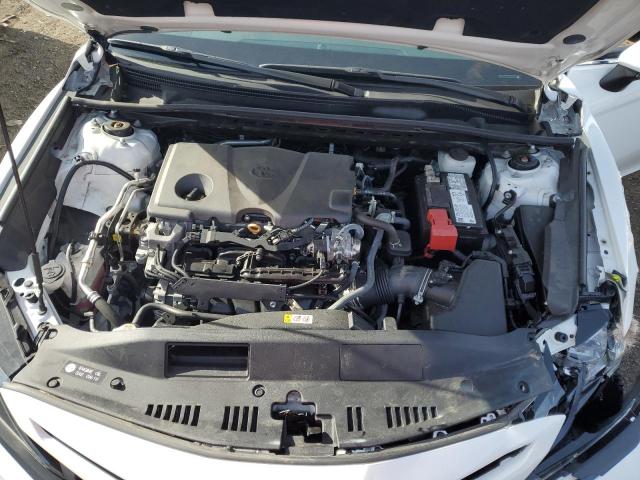 4T1G11AK7NU678399 - 2022 TOYOTA CAMRY SE WHITE photo 11