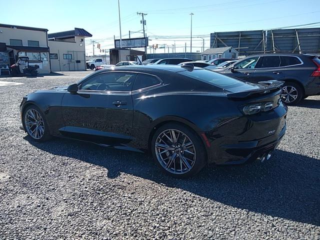 1G1FK1R63P0104910 - 2023 CHEVROLET CAMARO ZL1 黑色 照片 4
