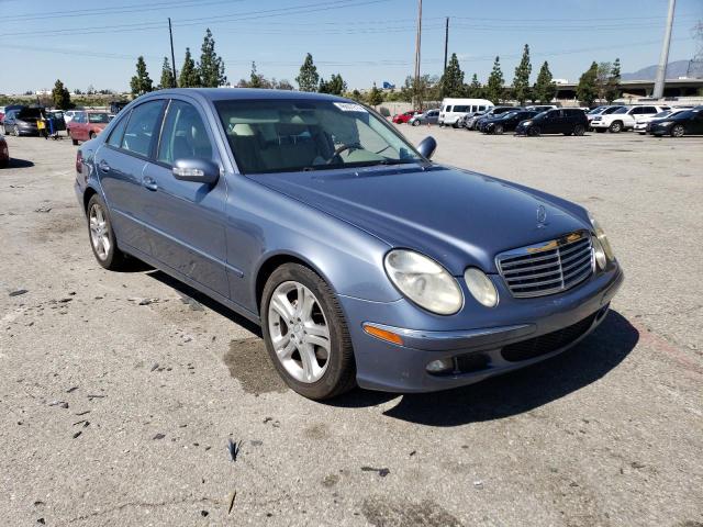 WDBUF56J06A860785 - 2006 MERCEDES-BENZ E 350 BLUE photo 4