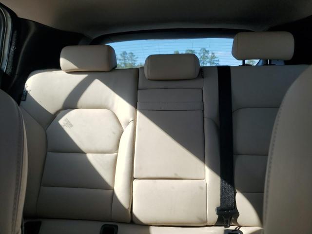 SJKCH5CR6JA043408 - 2018 INFINITI QX30 BASE Silber Foto 10